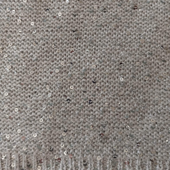 V-neck Sequenced Sweater - Picture 3 of 5